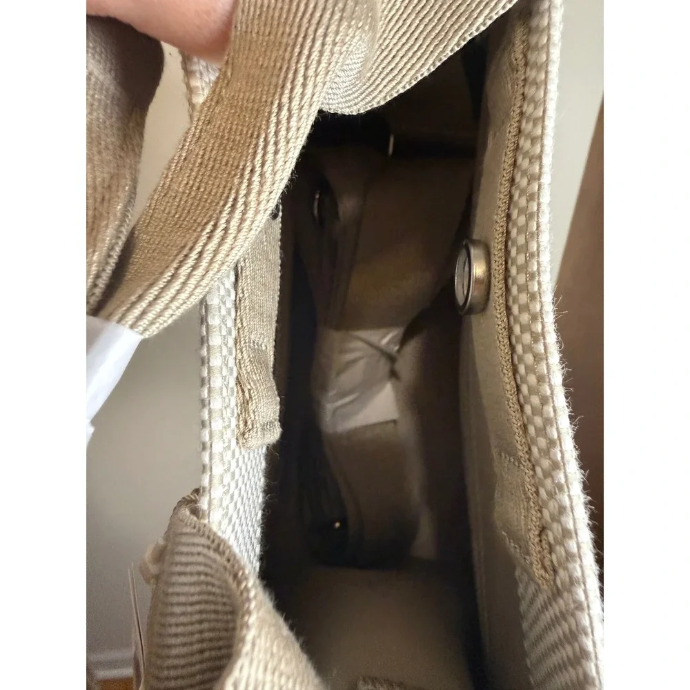 Lululemon Two-Tone Canvas Tote 4.5L Mohave Tan/Lt Ivory NWT Mini Crossbody Tote